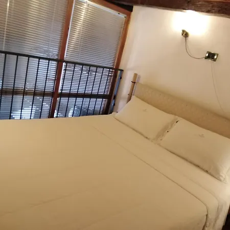 Apartment Lirios Centro Storico Ferrara